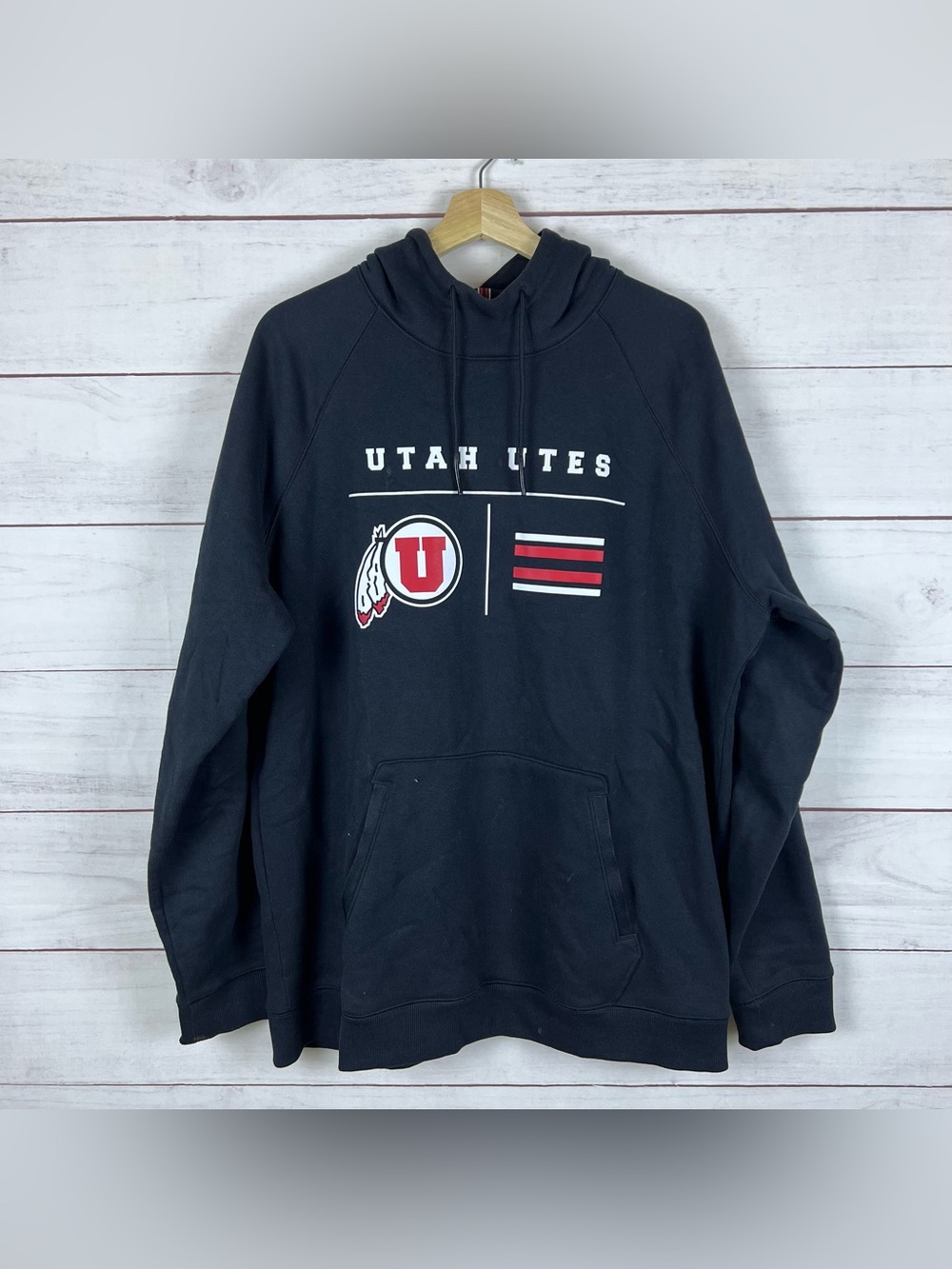 Utah Utes Under Armour Hoodie Team Player Issued Hoodie Devin Lloyd Mens XL